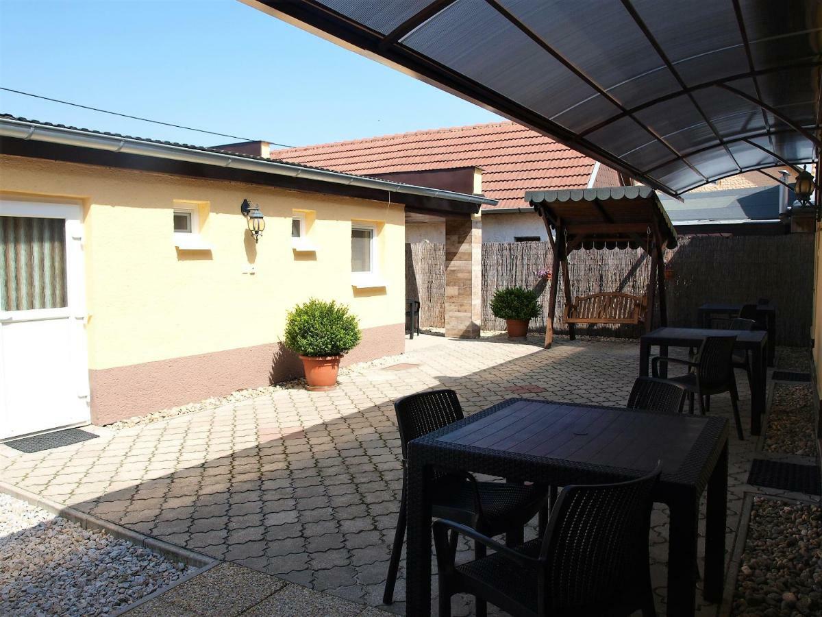 Apartmany Judita Kissova Velky Meder Luaran gambar